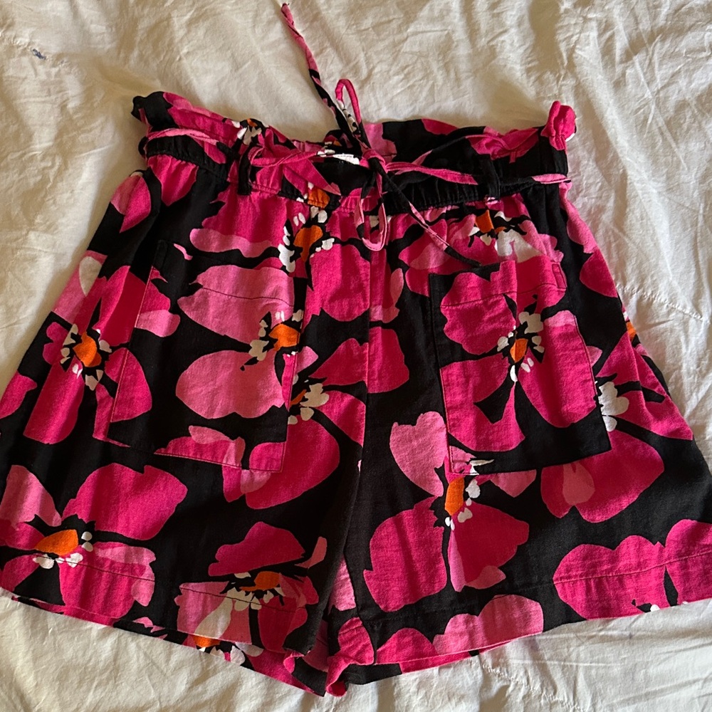 Floral Pink Women's Shorts